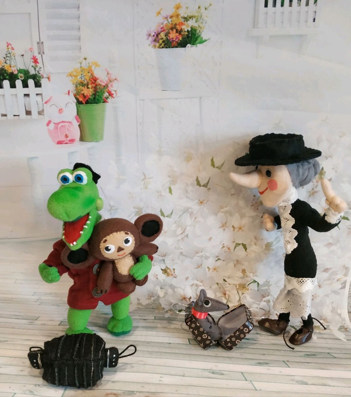 Шапокляк и крыска Лариска