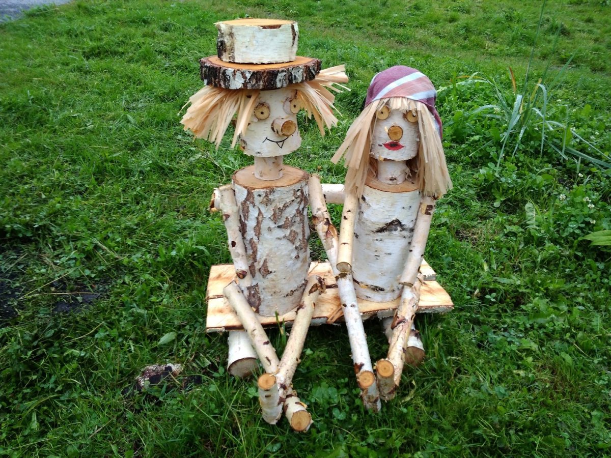 Деревянные статуэтки на свадьбу