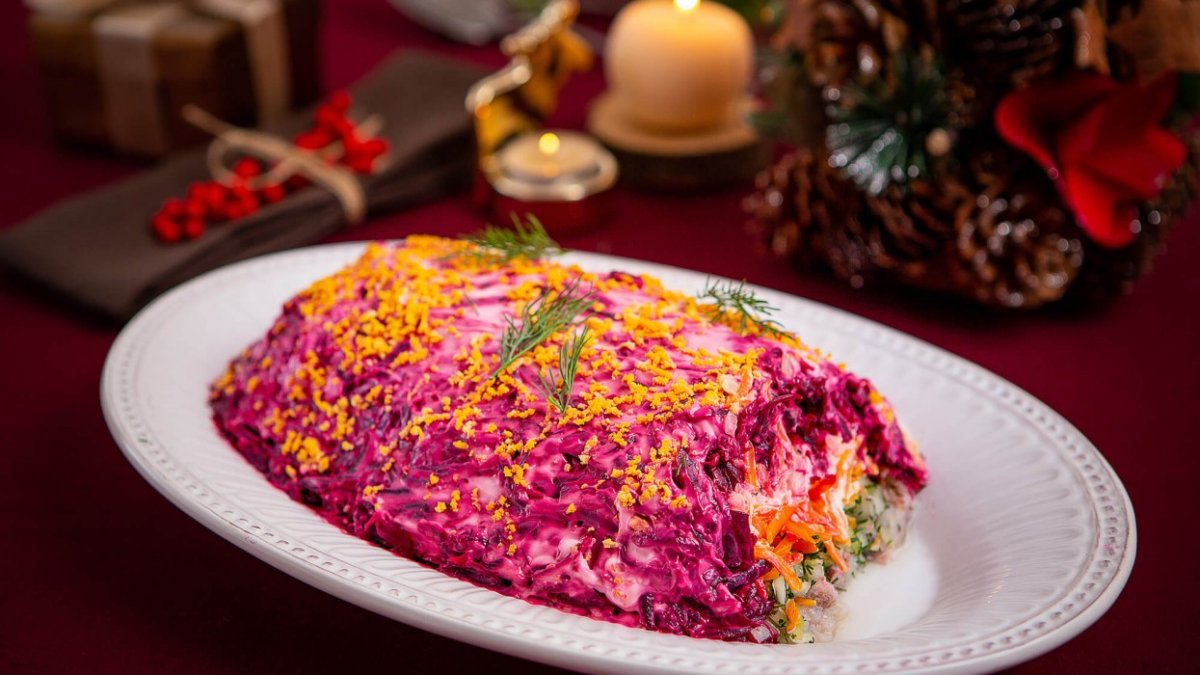 Оливье и сельдь под шубой