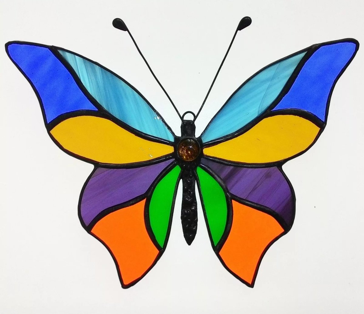 Витраж в виде бабочки