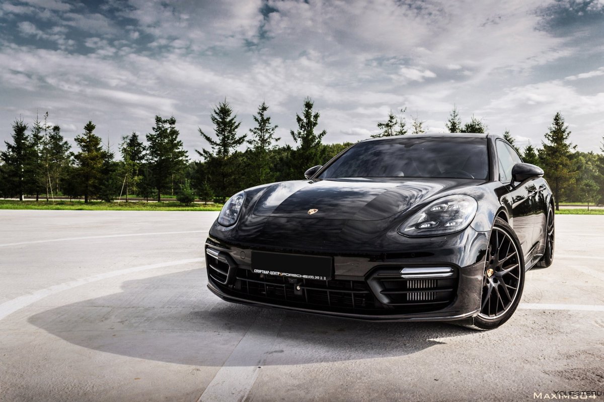 Porsche Panamera 2 Black