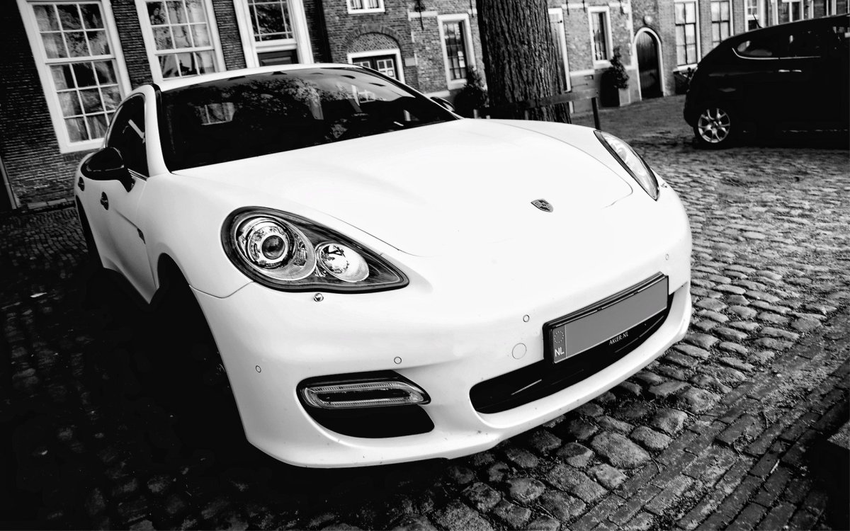 Авто черно белое