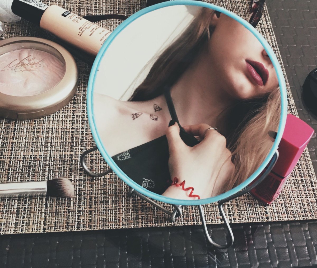 Отражения которых не должно было быть