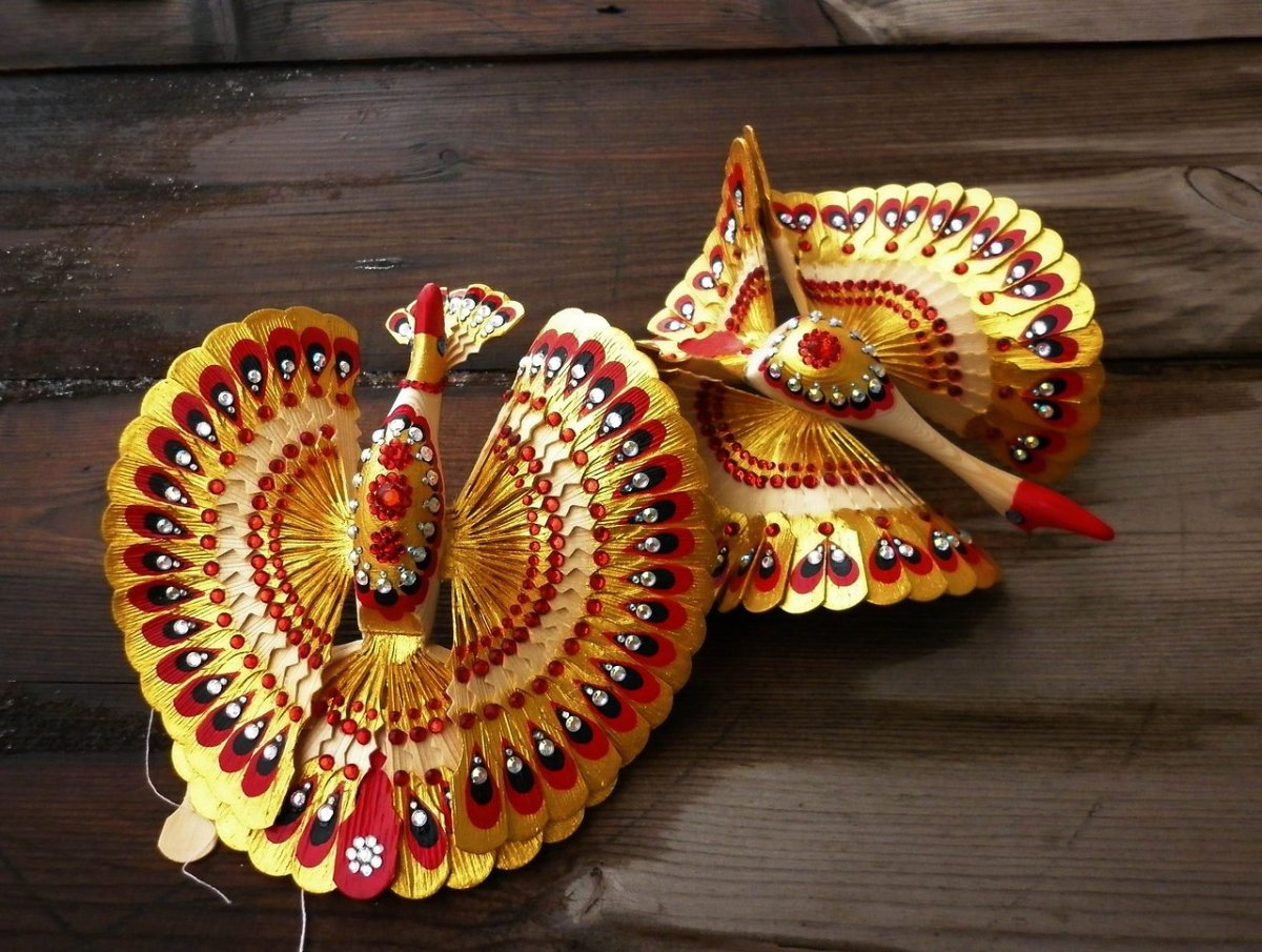 Деревянная птица счастья