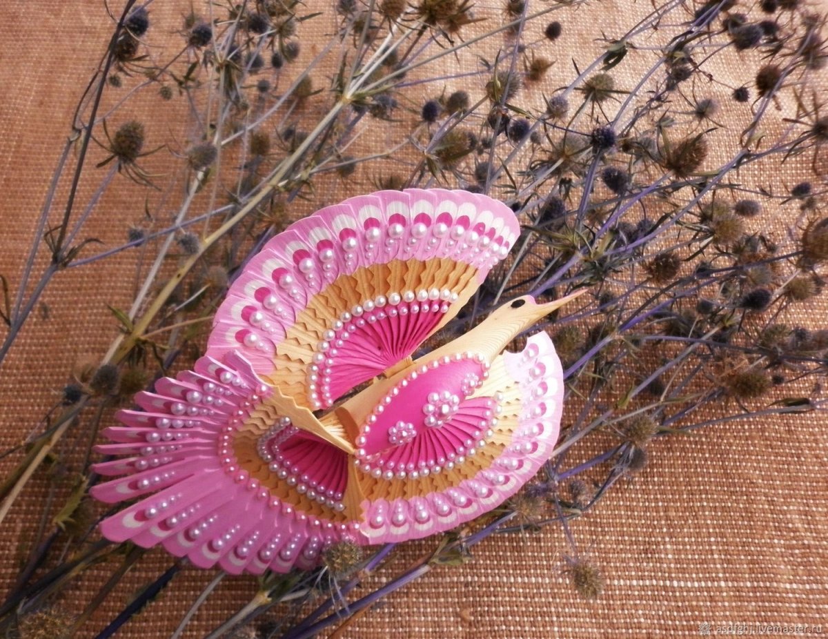 Птица счастья из дерева