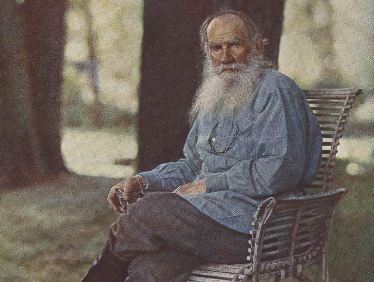 Рассказать о Лев Николаевич толстой