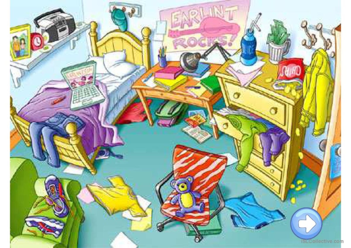 Комната с разбросанными вещами