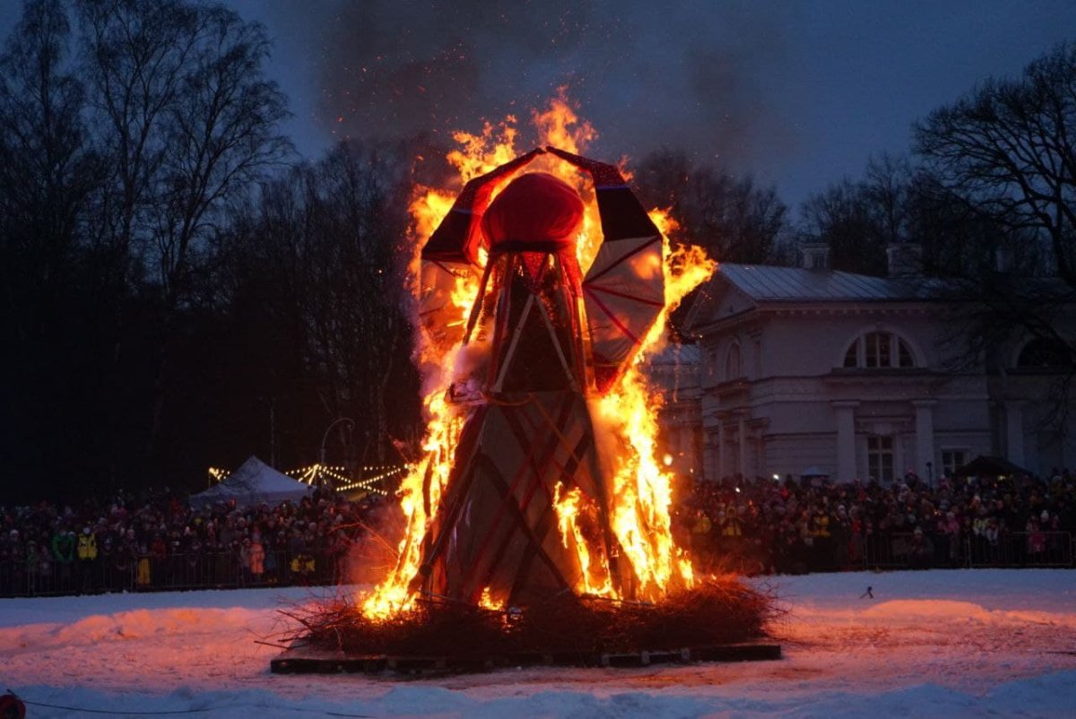 Сжигание Масленицы