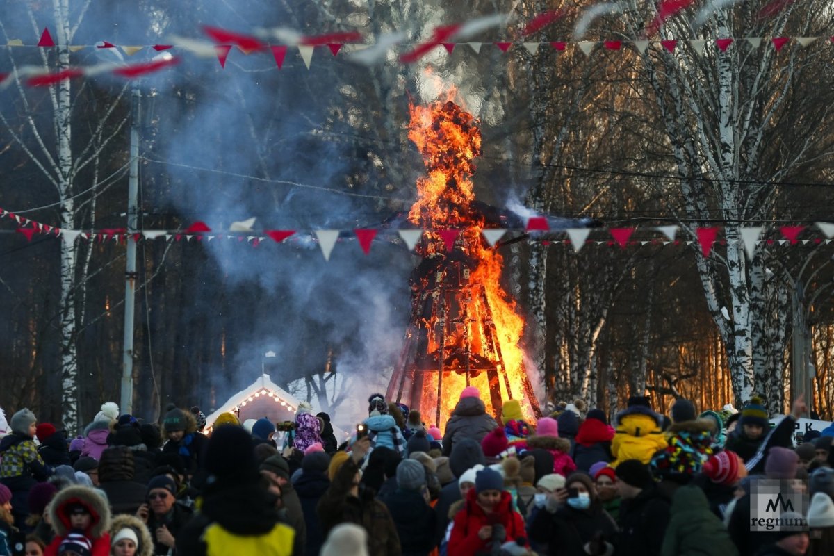 Сожжение Масленицы