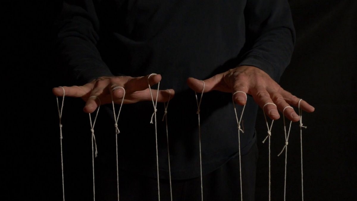 Манипуляция людьми