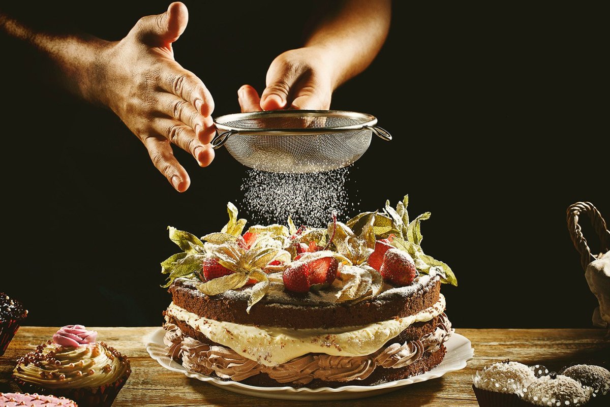 Тарелка со сладостями