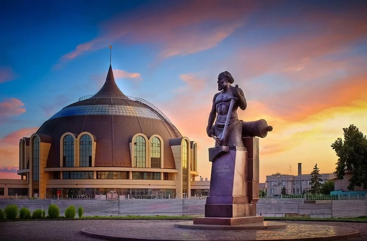 Памятник Тульский музей оружия