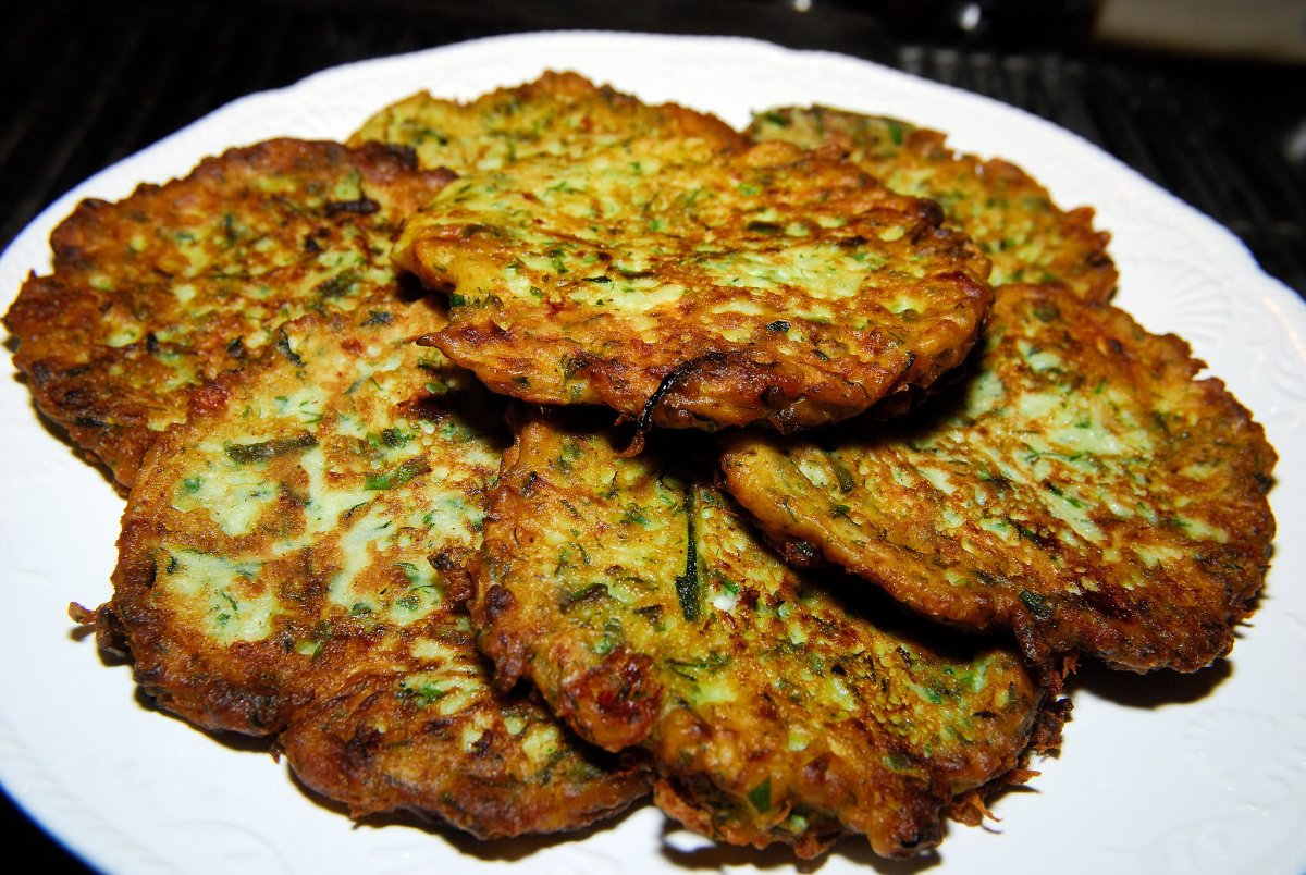 Картофельные драники с луком