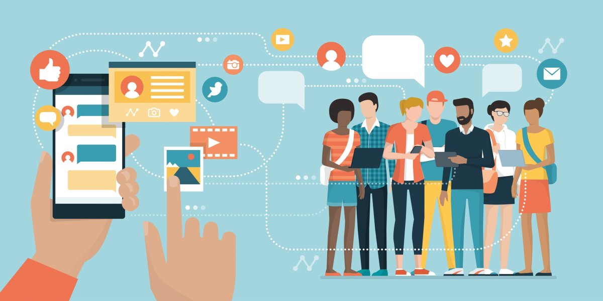 Мультяшная девушка с ноутбуком