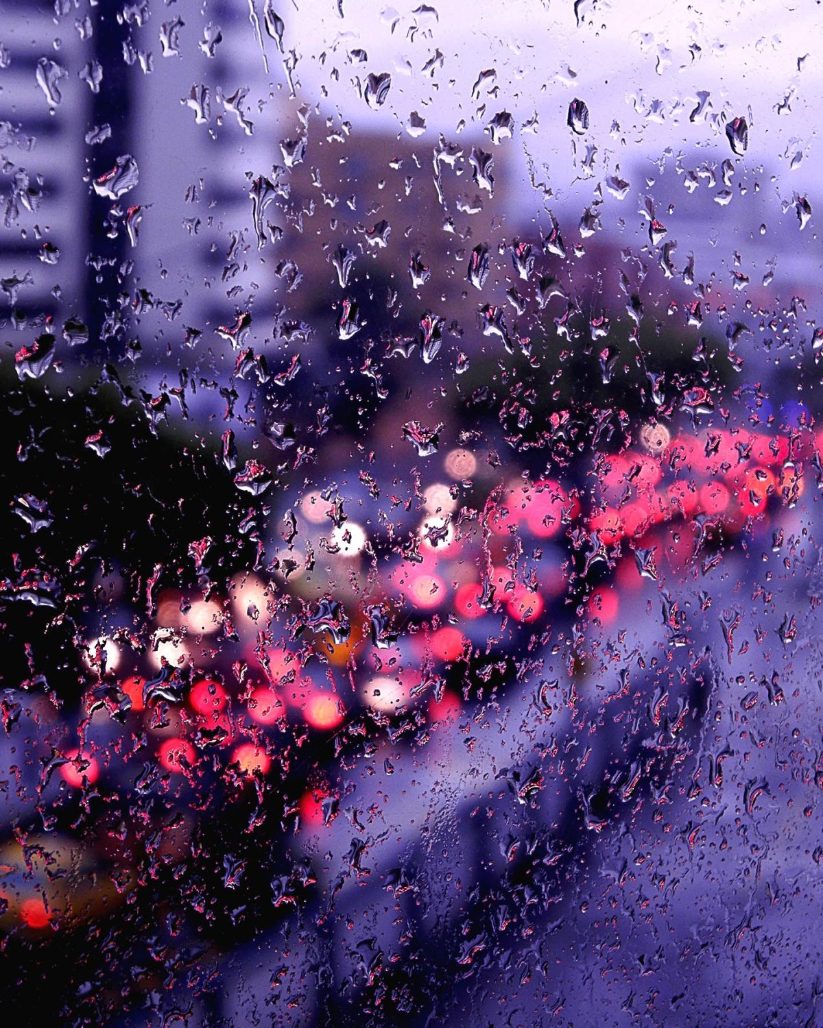 Дождливое окно