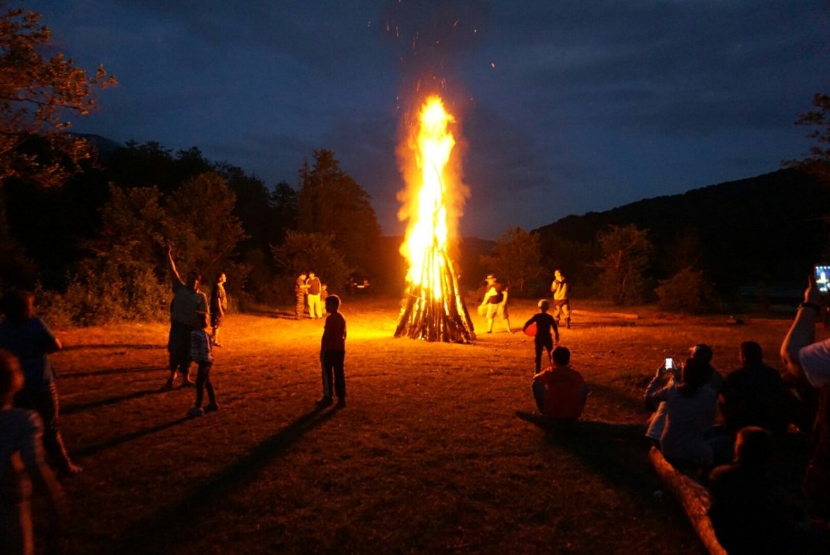 Детский лагерь Пионерский костер