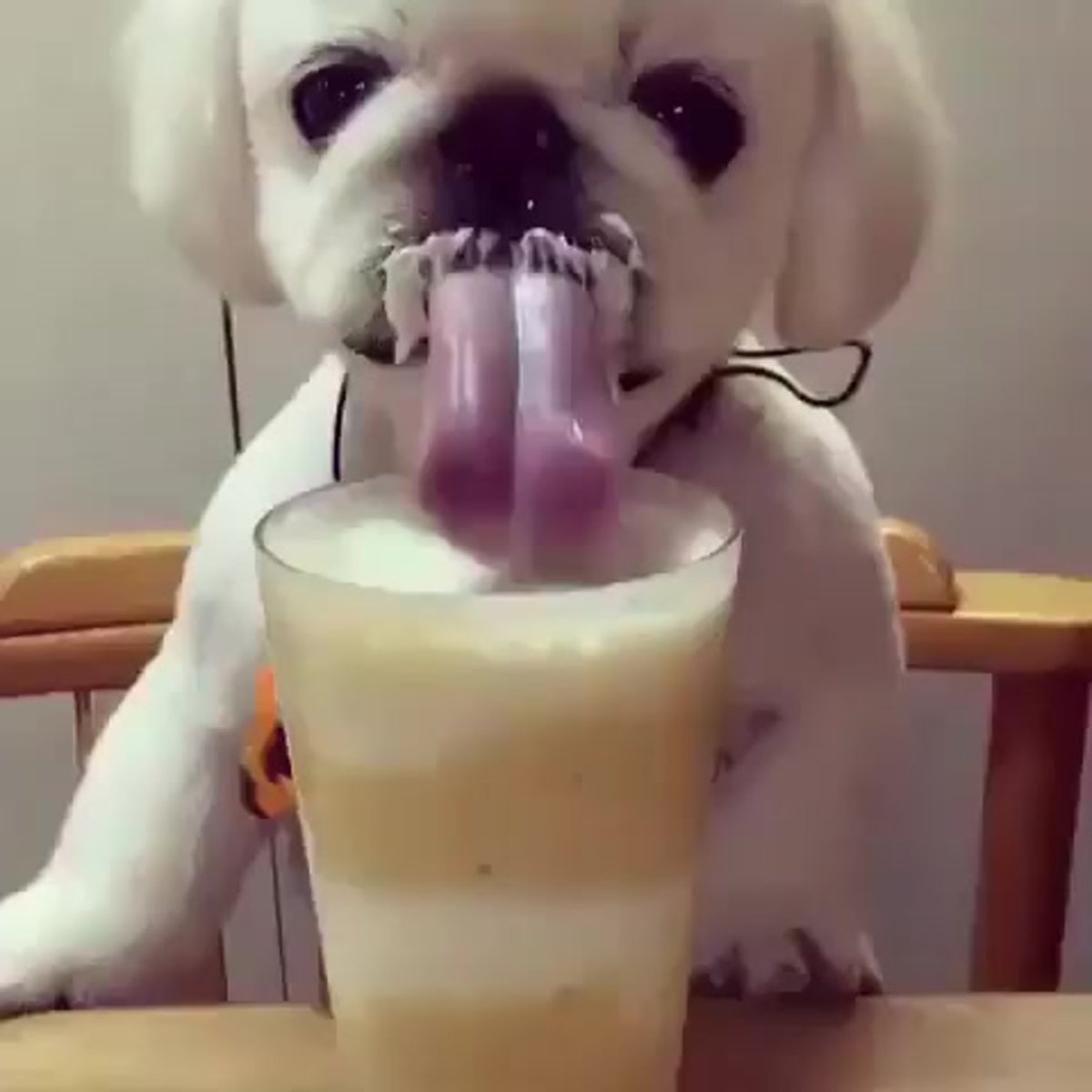 Вкусно надпись