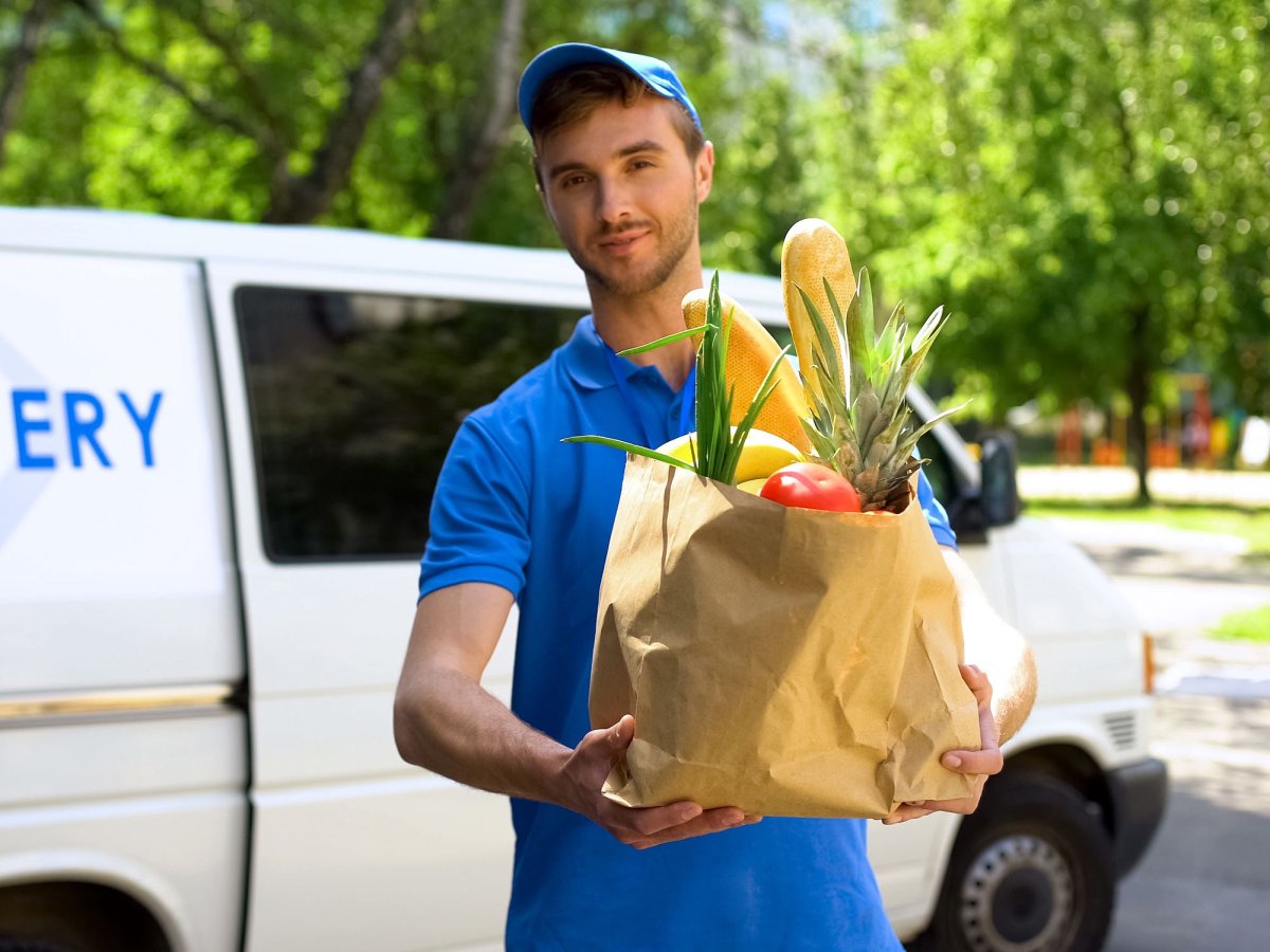 Курьерская машина