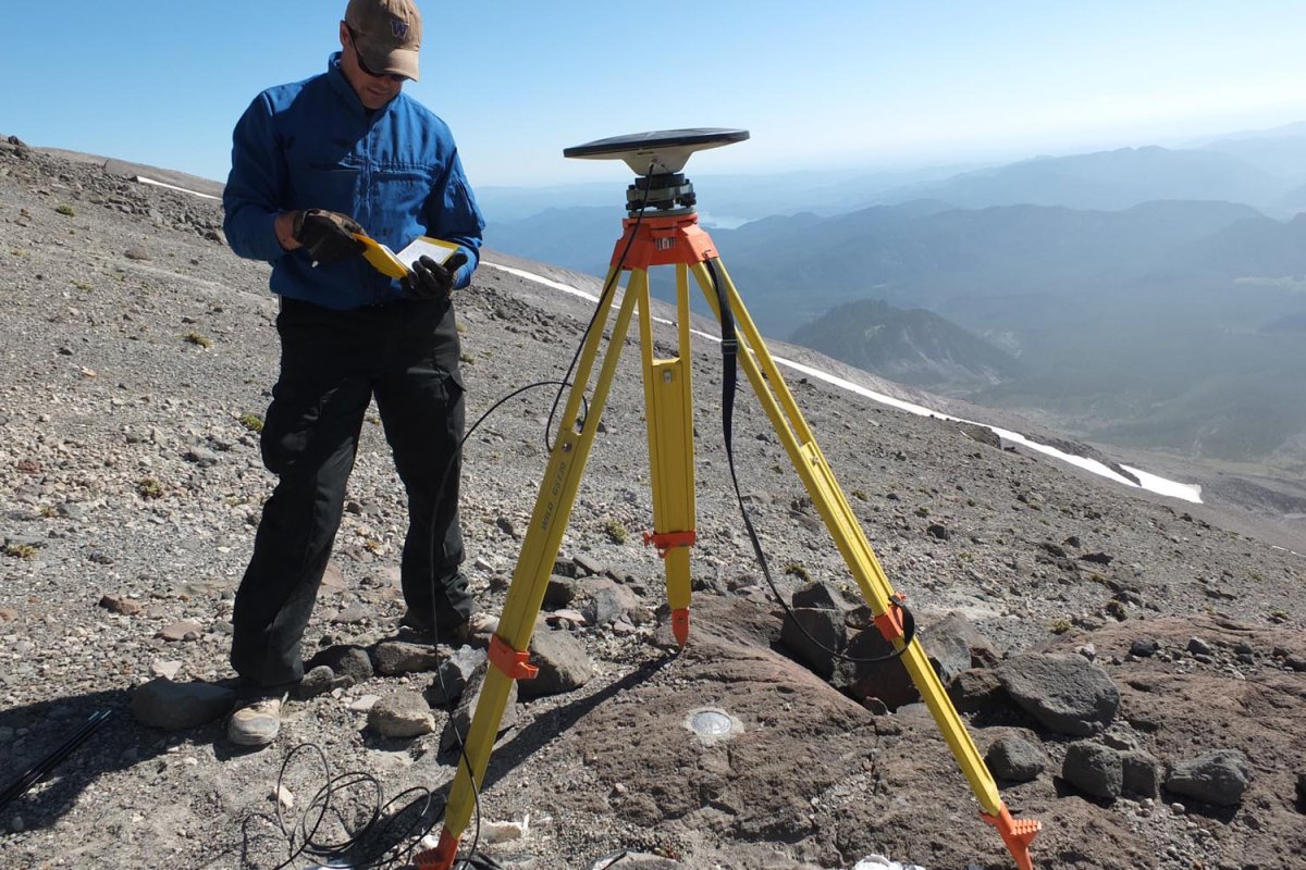 Геология и геофизика (разведка полезных ископаемых);