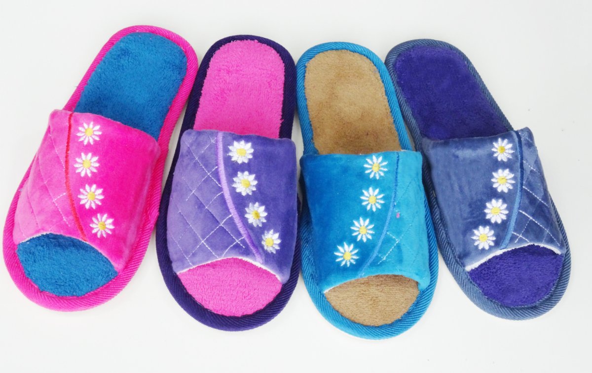 Комнатные тапочки