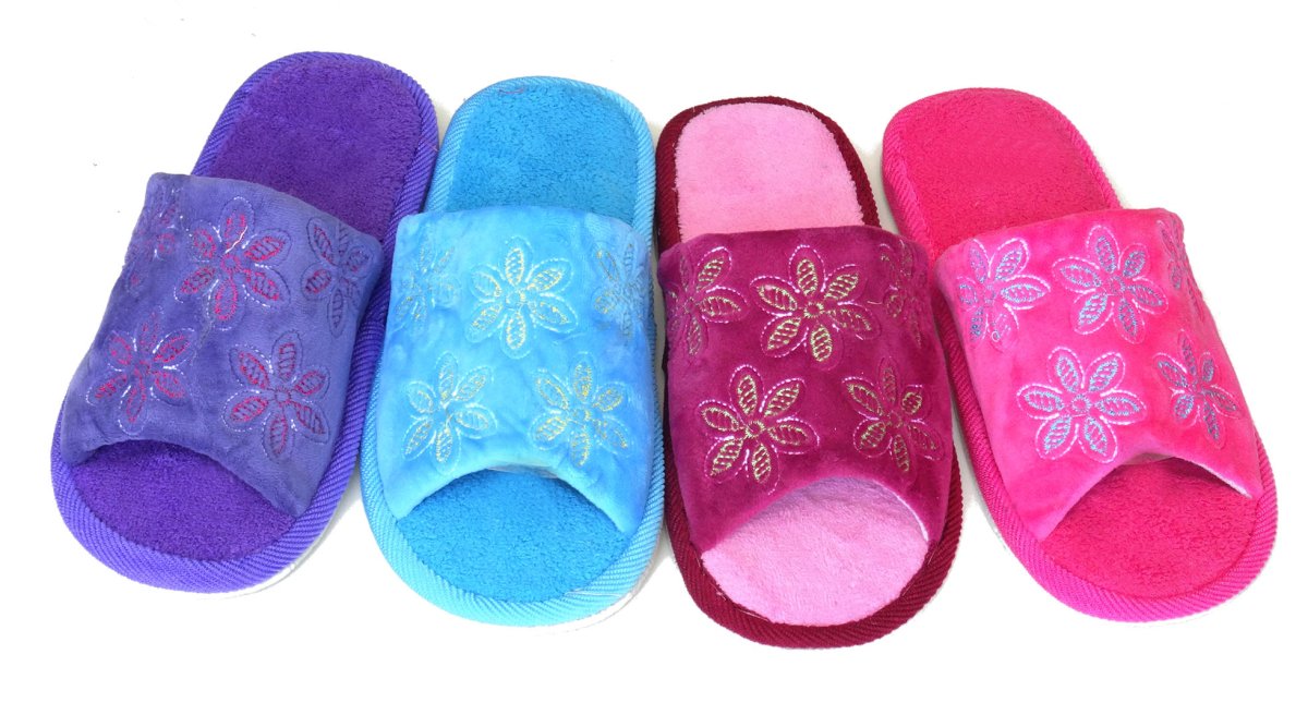 Фабричные тапочки женские