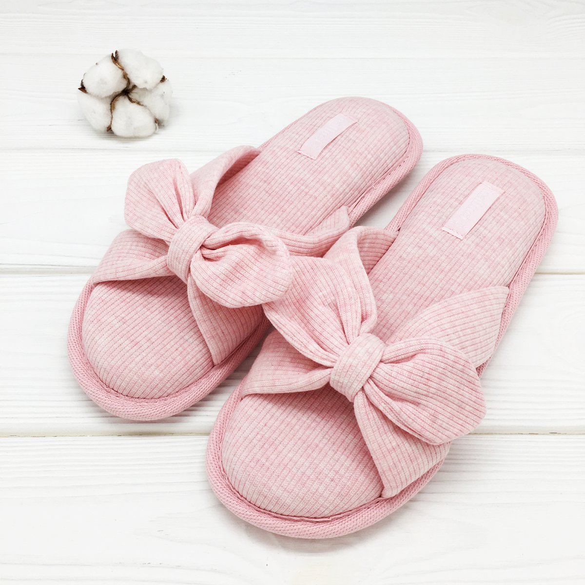 Женский тапочки