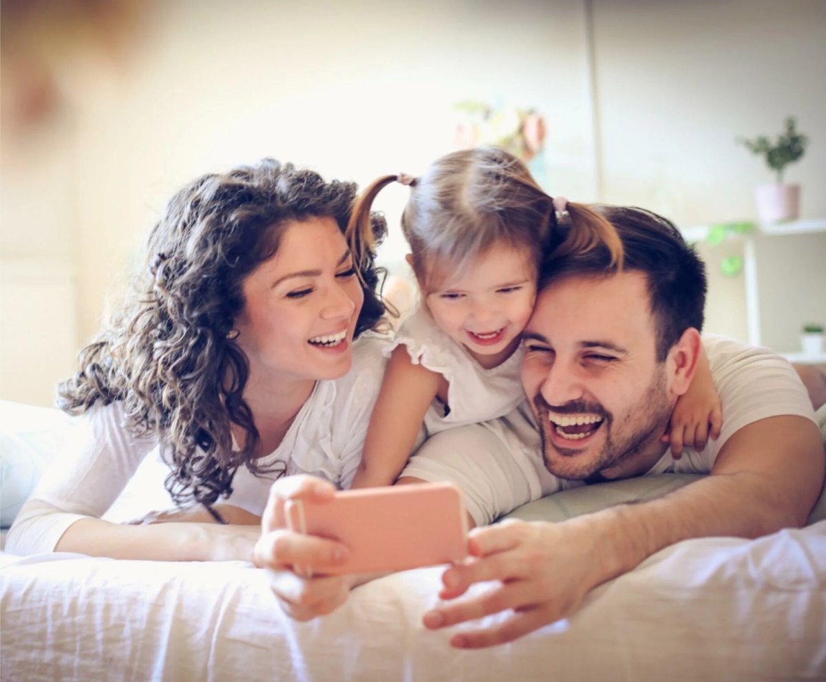 Красивая семья