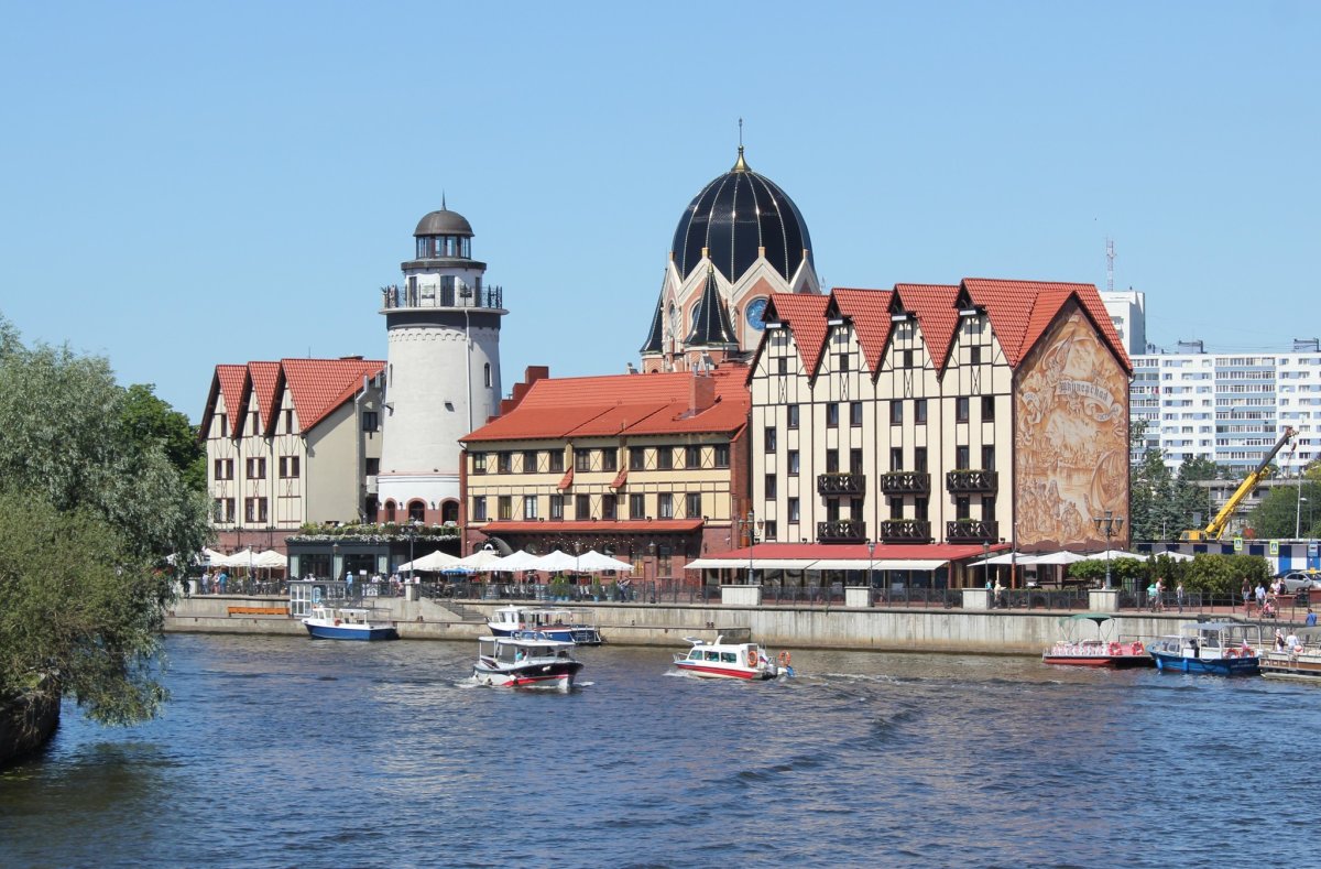 Калининград кафедральный собор и Рыбная деревня