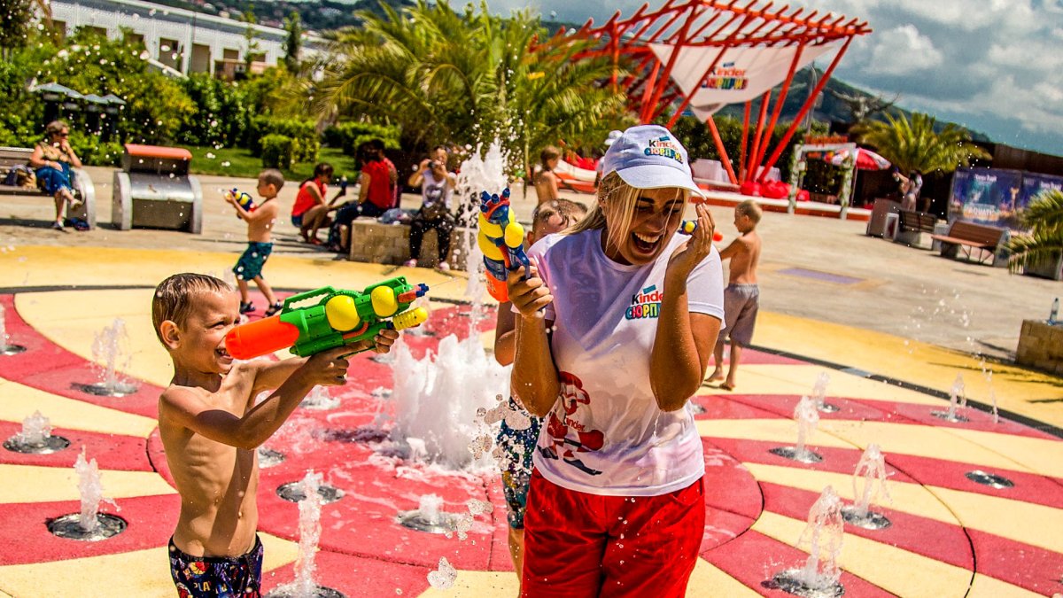 Пляжи Абхазии с людьми