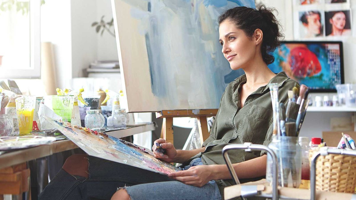 Человек занимается любимым делом