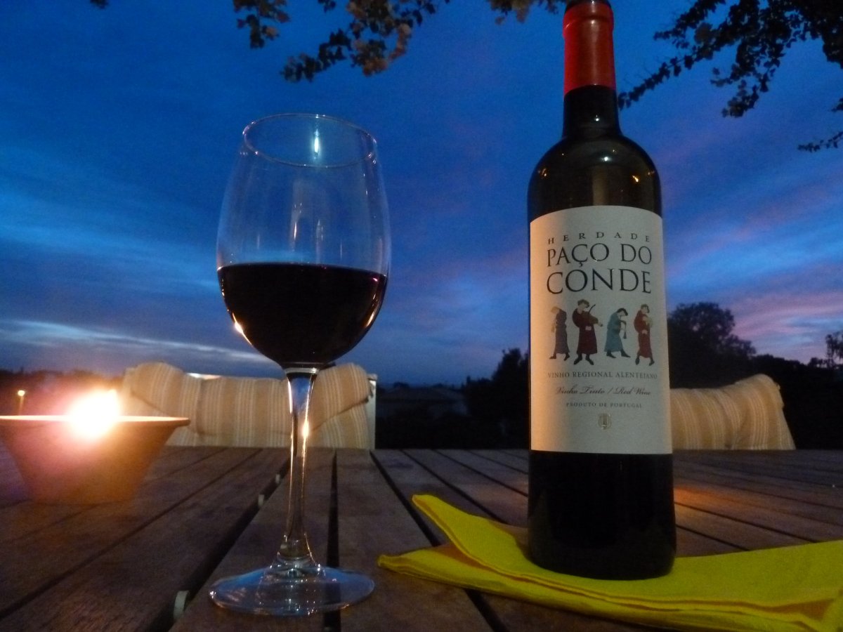 Португальский портвейн в бокалах