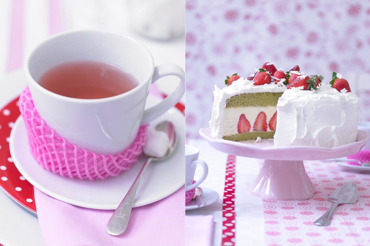 Чаепитие с тортиком и пирожными