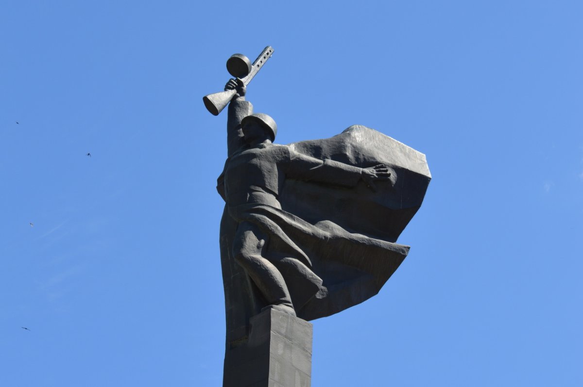 Памятник героям медикам Кисловодск