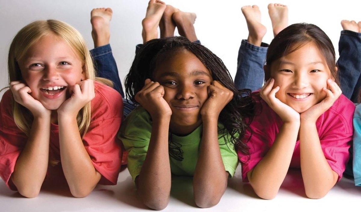 Нарисовать детей разных национальностей