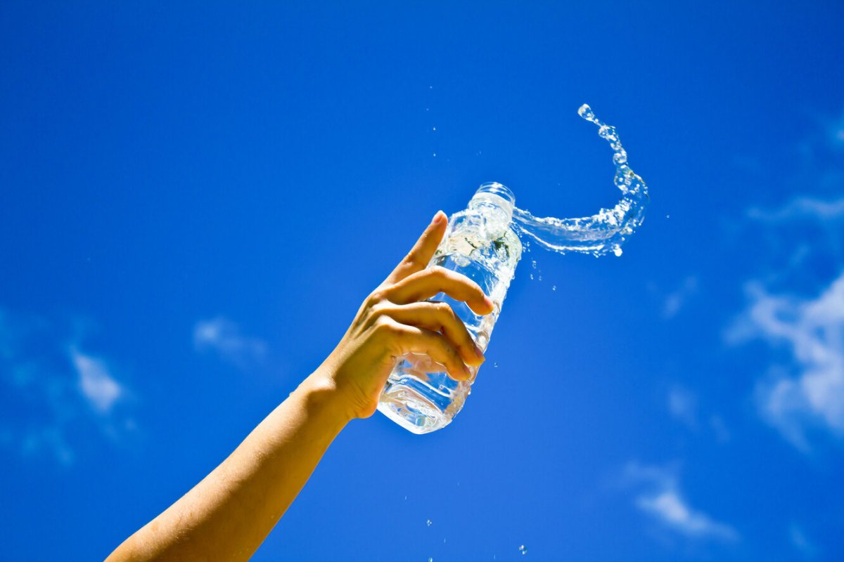 Вода в руках