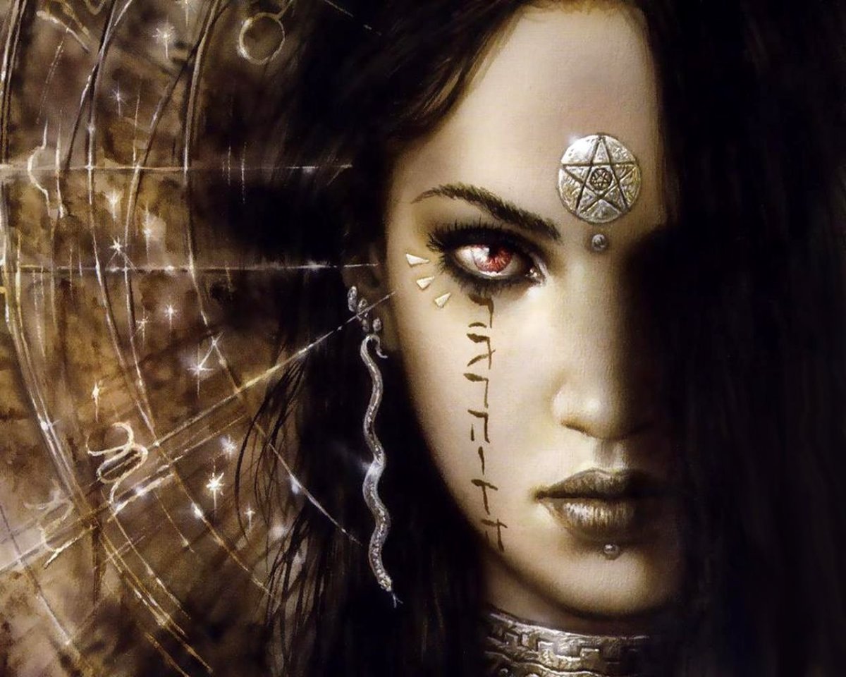 Мистические девушки