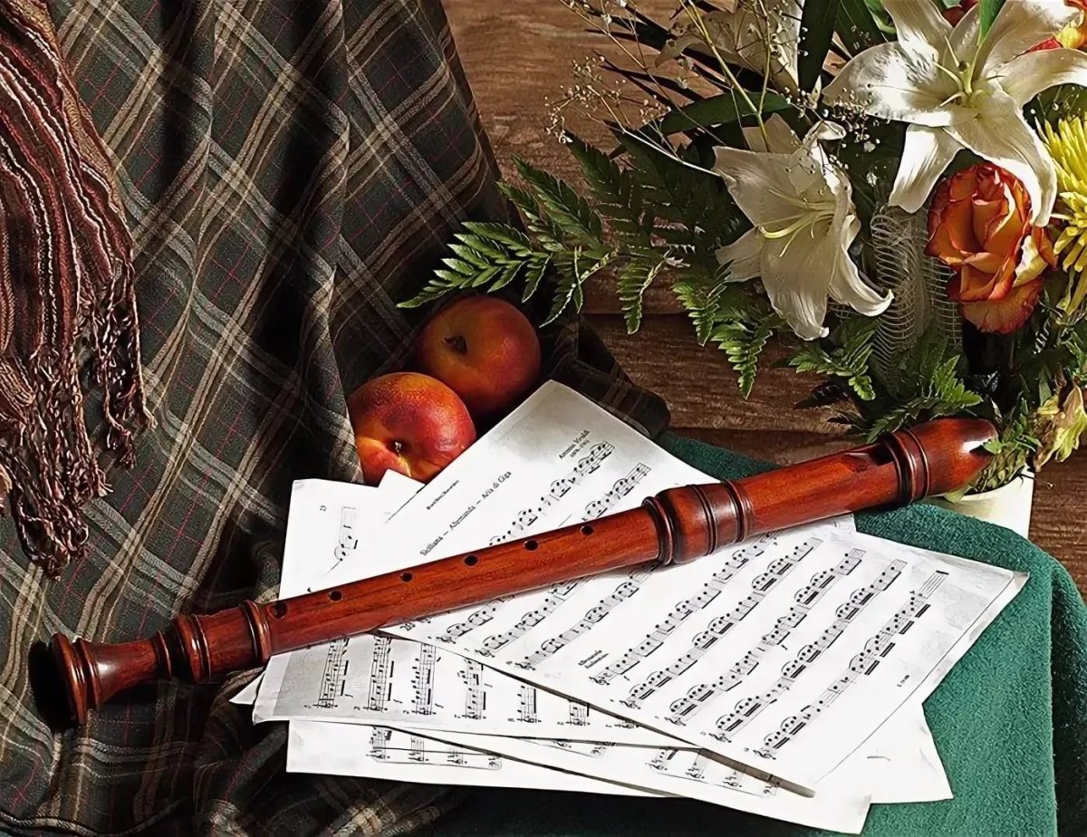 Старинный инструмент Дудка