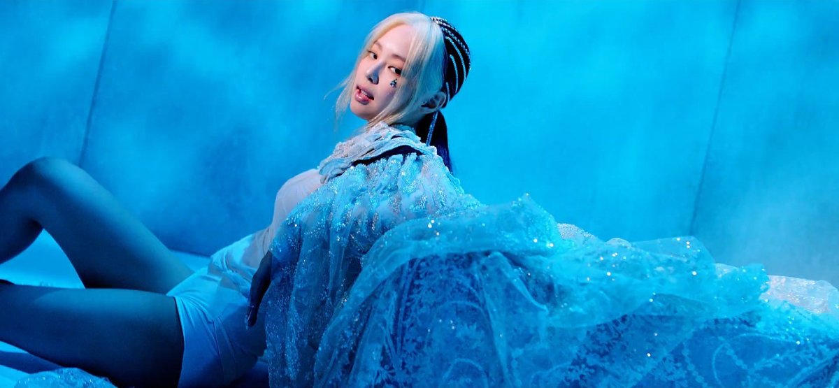 BLACKPINK Дженни