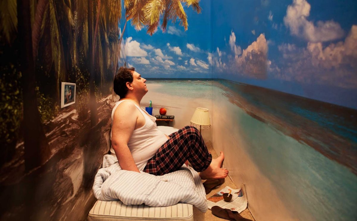 Мужчина мечтает