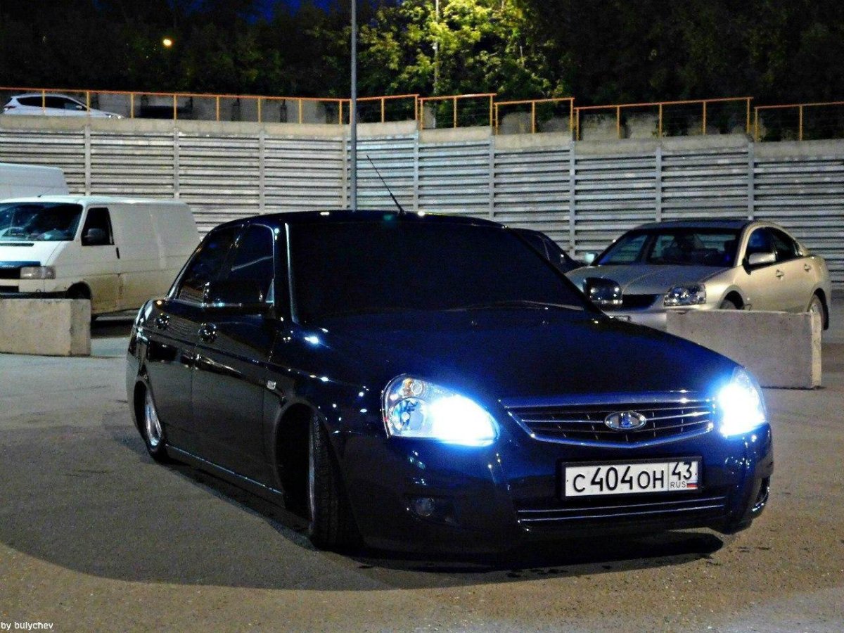 Лада Приора черная затонированная