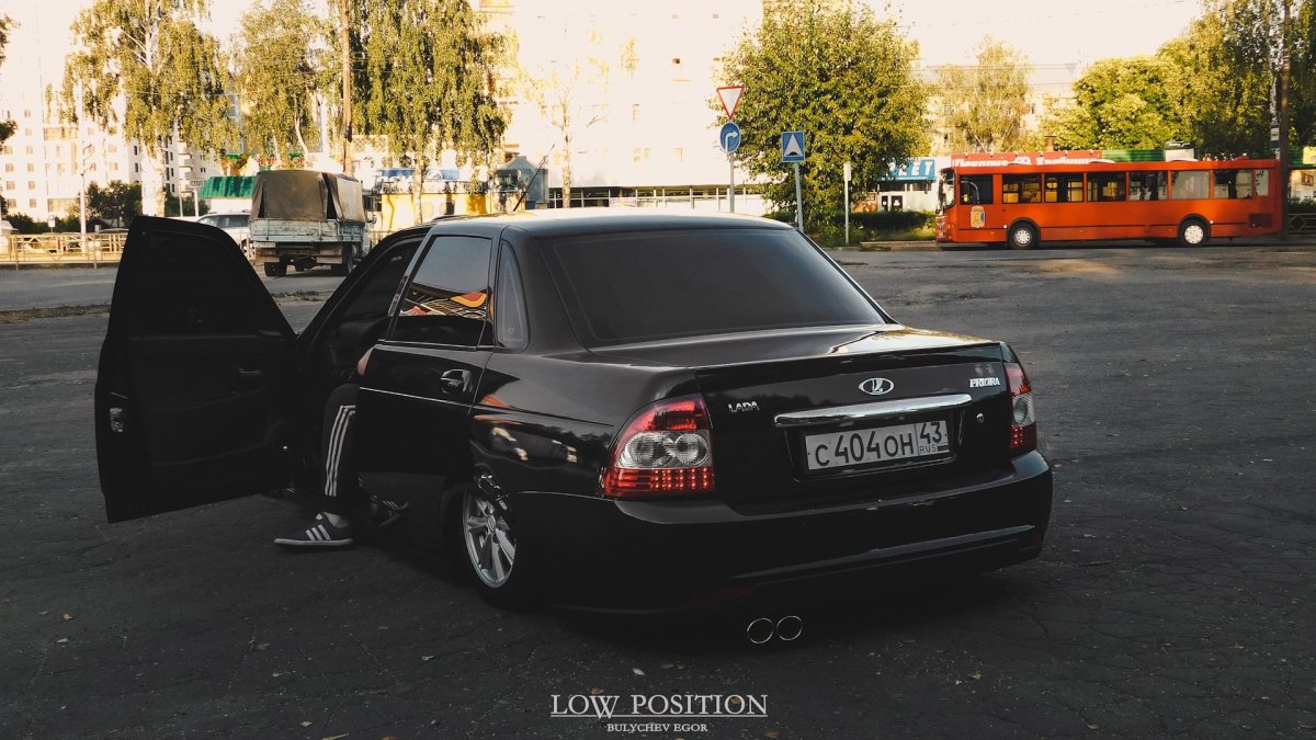 Лада Приора 95 регион тонированная