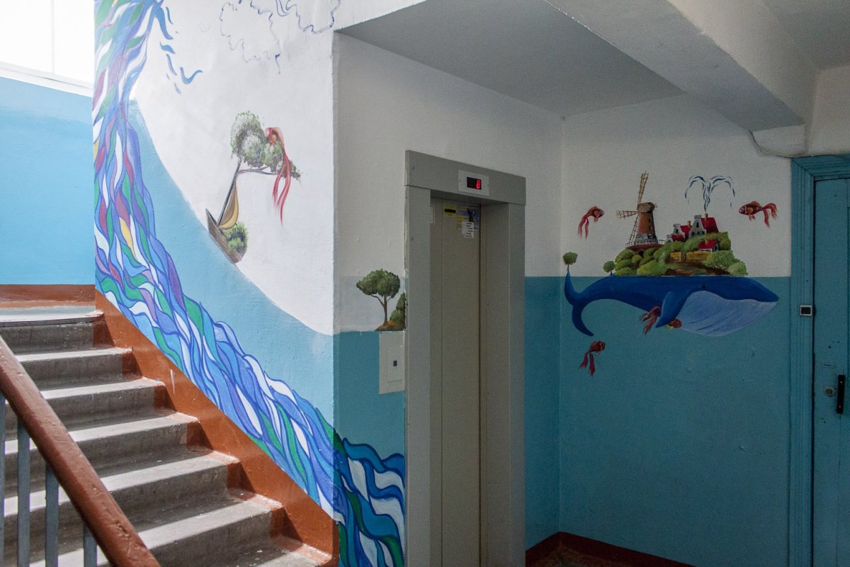 Украсить подъезд