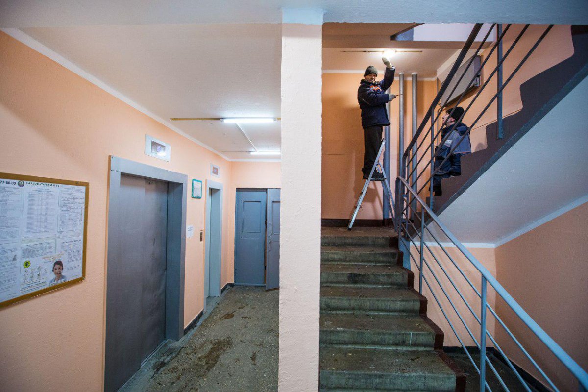 Камера видеонаблюдения на лестничную площадку