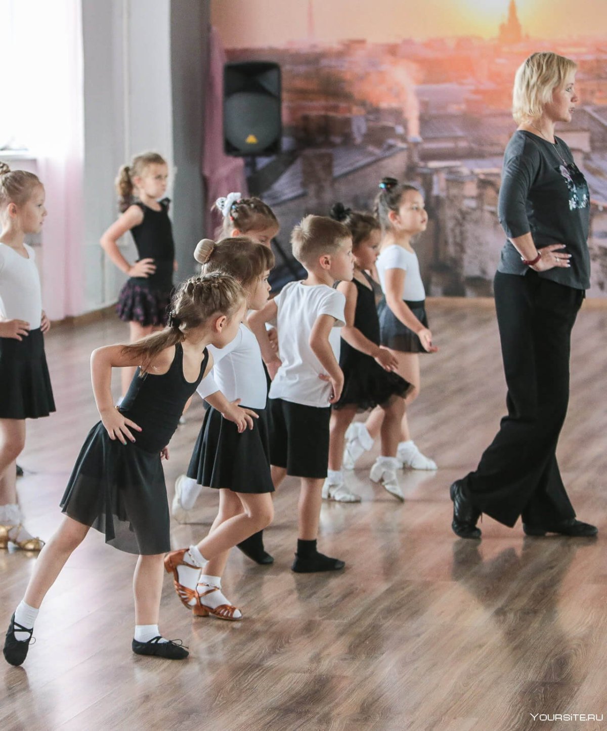 Детский фитнес фон