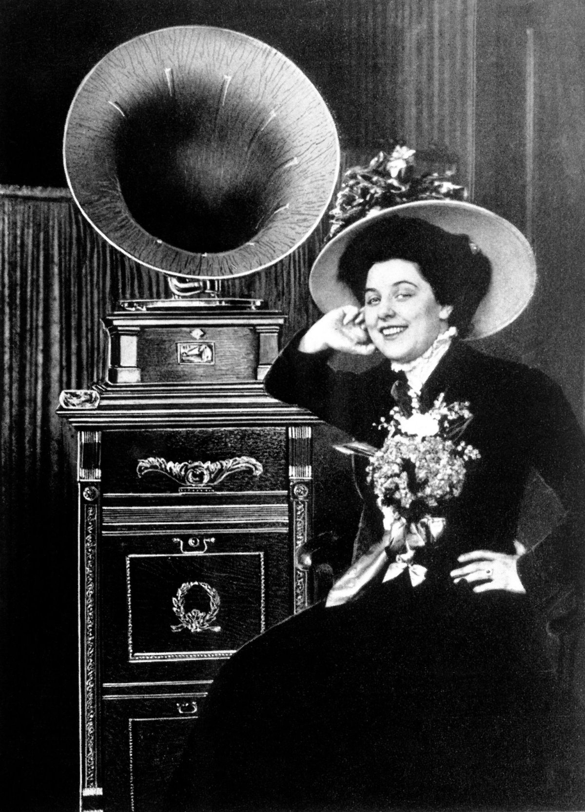 Человек с граммофоном