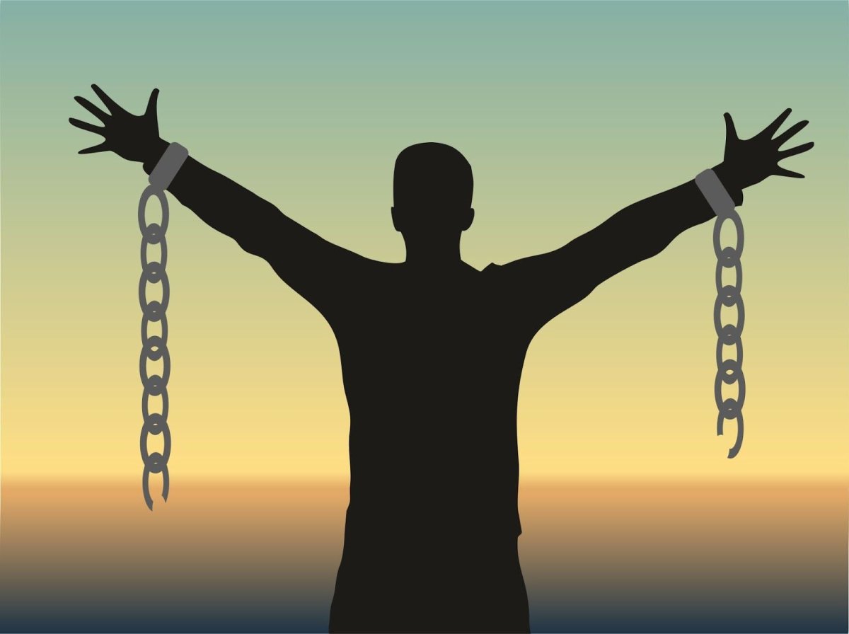 Иконка человек с телефоном в руке