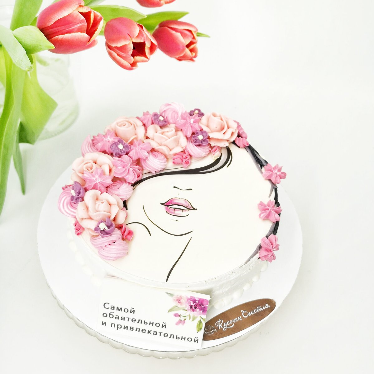 Торт девушка в цветах