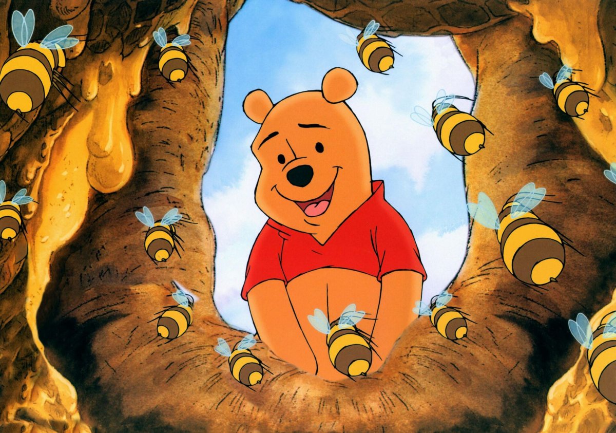 Мишка с бочонком меда