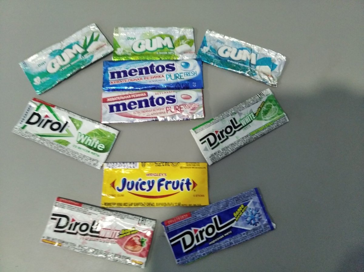 Подарок из жвачек Love is