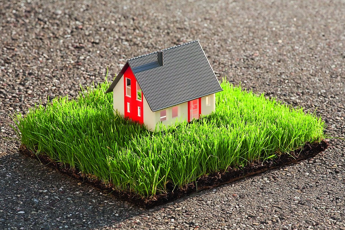 Логотип дом в руках